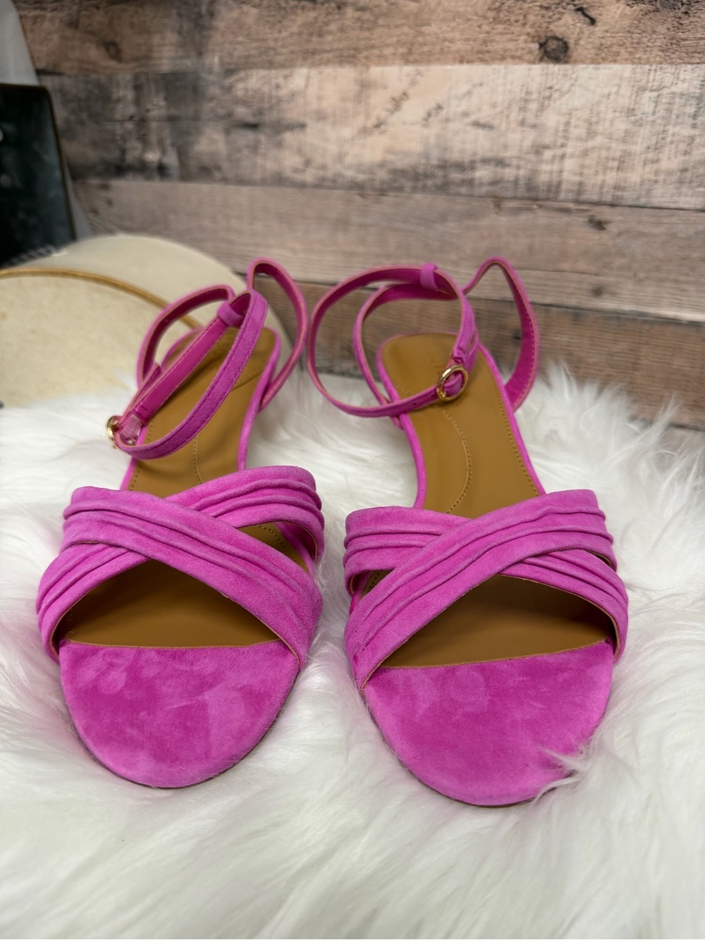 Talbots Fucsia Suede Pleated Heel 9
